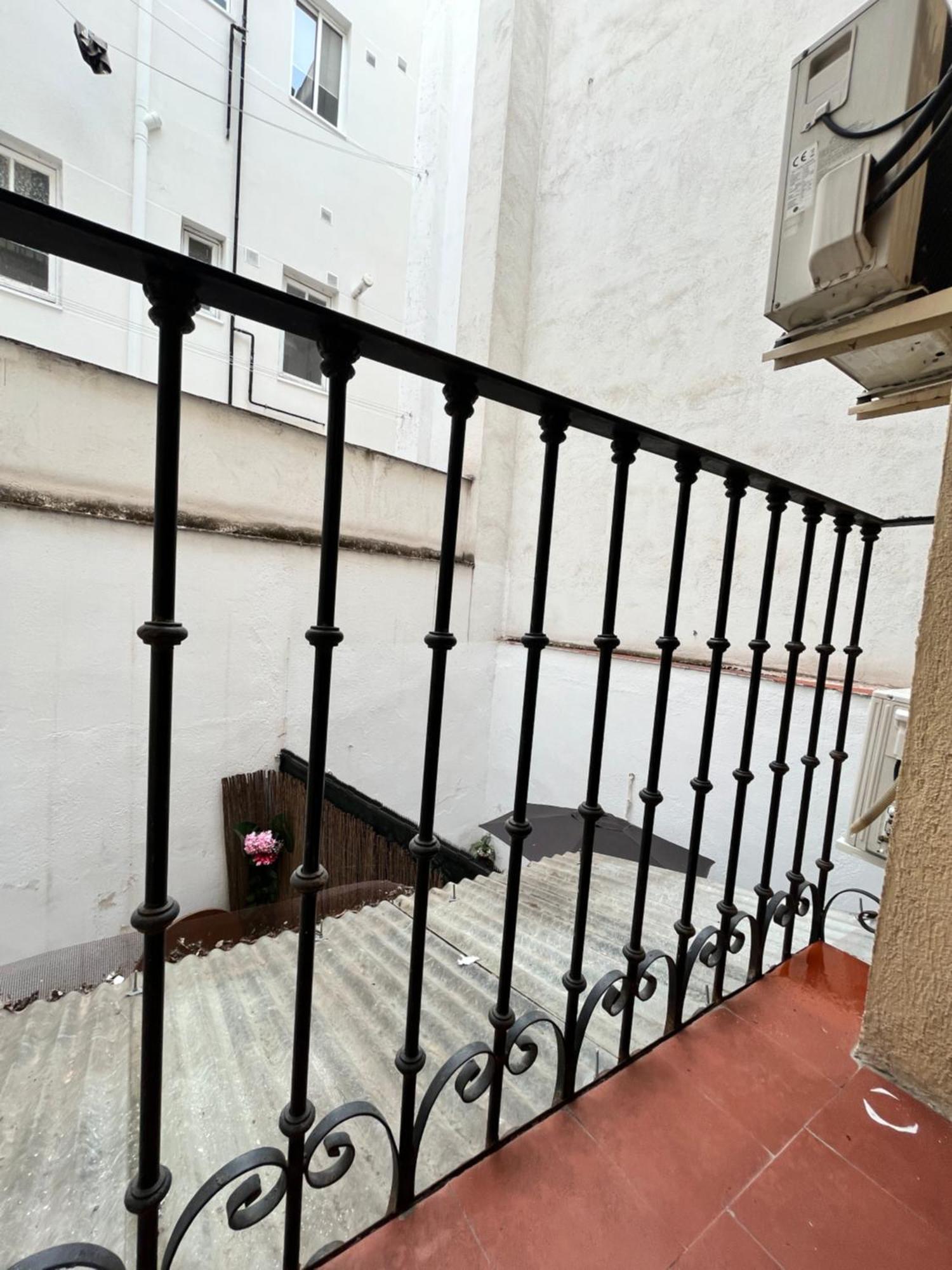 Santa Isabel Centro Temporal Apartment Madrid Exterior photo