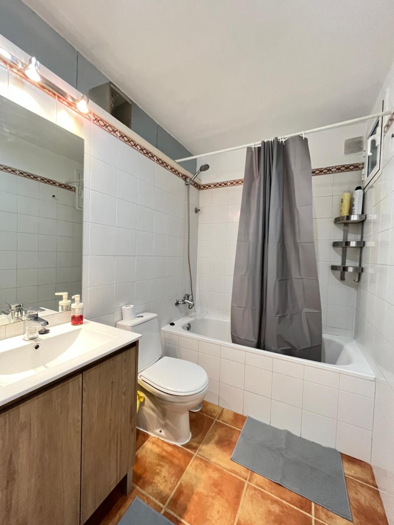 Santa Isabel Centro Temporal Apartment Madrid Exterior photo
