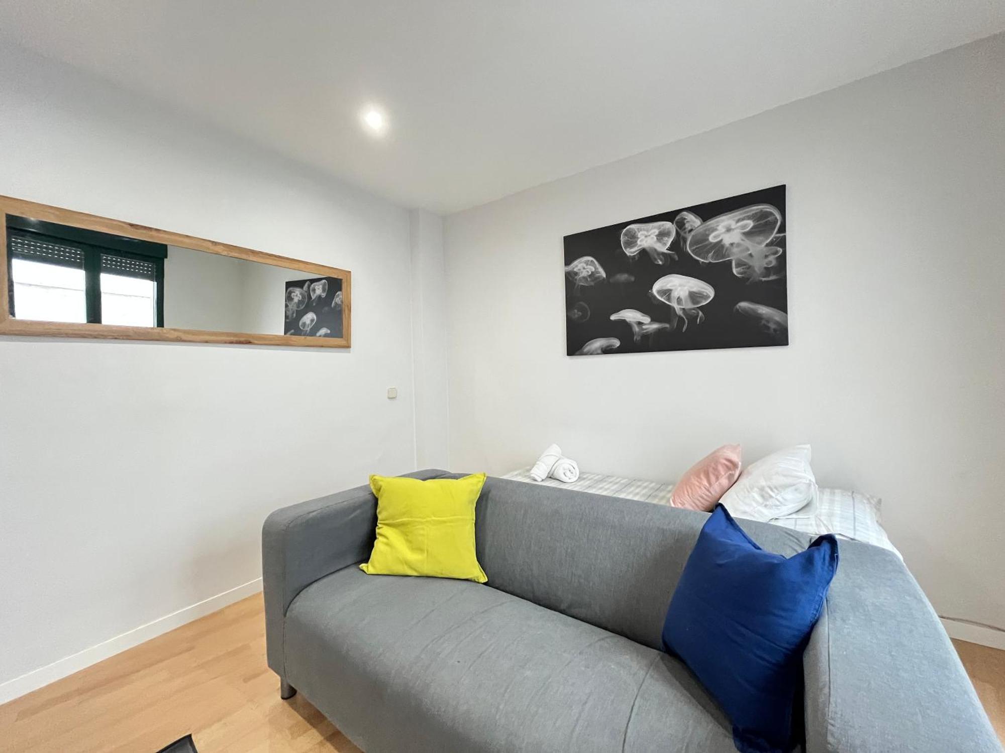 Santa Isabel Centro Temporal Apartment Madrid Exterior photo